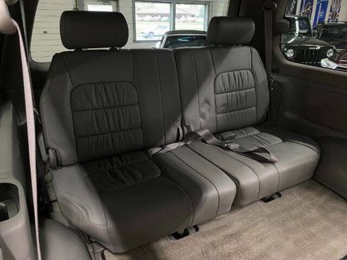 Used 2005 Lexus LX 470 4WD image 19