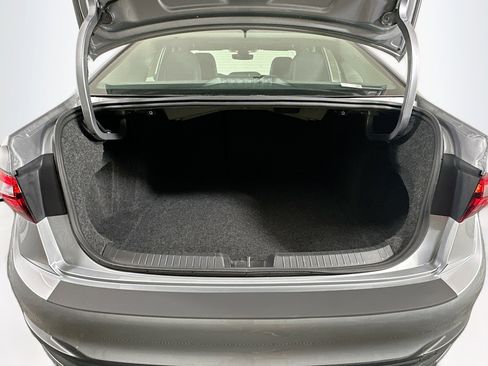 Used 2024 Volkswagen Jetta SE image 27