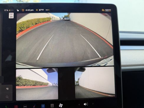Used 2023 Tesla Model 3 Standard Range RWD image 17