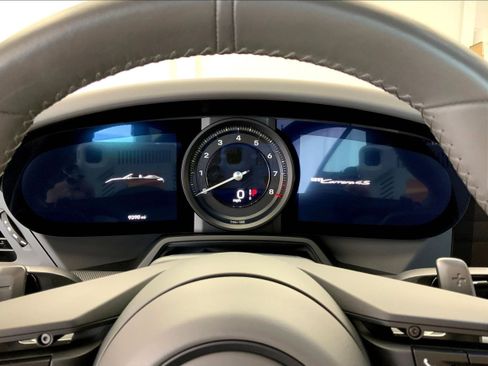 Certified 2023 Porsche 911 Carrera 4S image 24