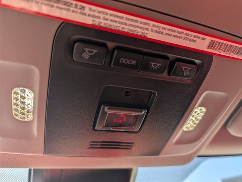 Used 2023 Toyota Camry XSE image 12