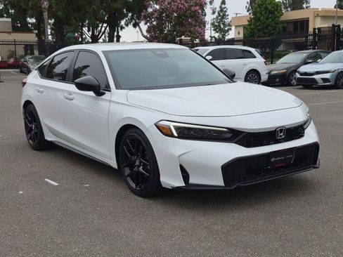Used 2025 Honda Civic Sport image 3