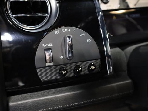 Used 2015 Rolls-Royce Ghost Base image 19