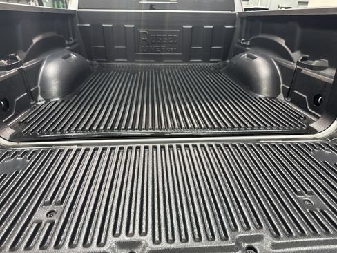 Used 2025 RAM 1500 Big Horn AWD/4WD image 31