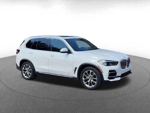 Used 2023 BMW X5 sDrive40i w/ Premium Package RWD image 2