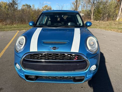 Used 2018 MINI Cooper S image 2