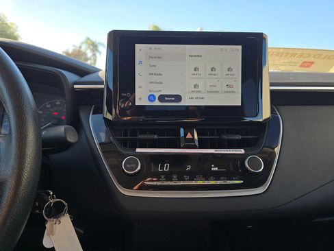 Certified 2024 Toyota Corolla LE image 27