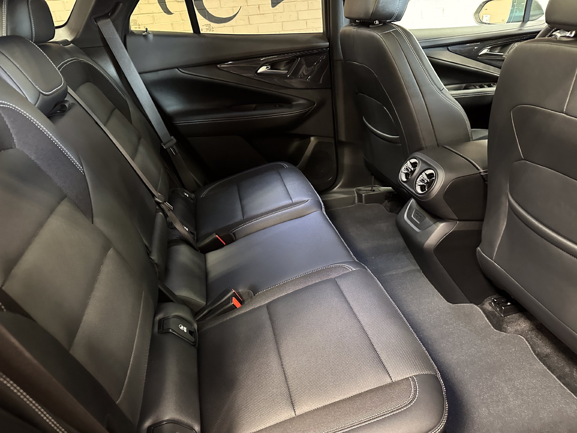 Used 2024 Chevrolet Blazer EV LT AWD/4WD image 22