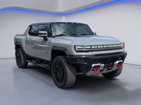 Used 2025 GMC Hummer EV 2X w/ LPO, Sport Package AWD/4WD image 5