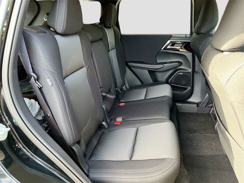 New 2025 Mitsubishi Outlander ES image 26