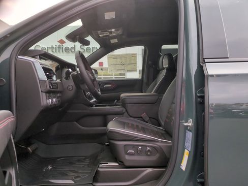 New 2026 GMC Yukon AT4 Ultimate w/ LPO, Floor Liner Package image 12