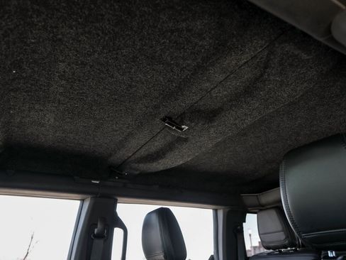 Used 2022 Ford Bronco Wildtrak image 30