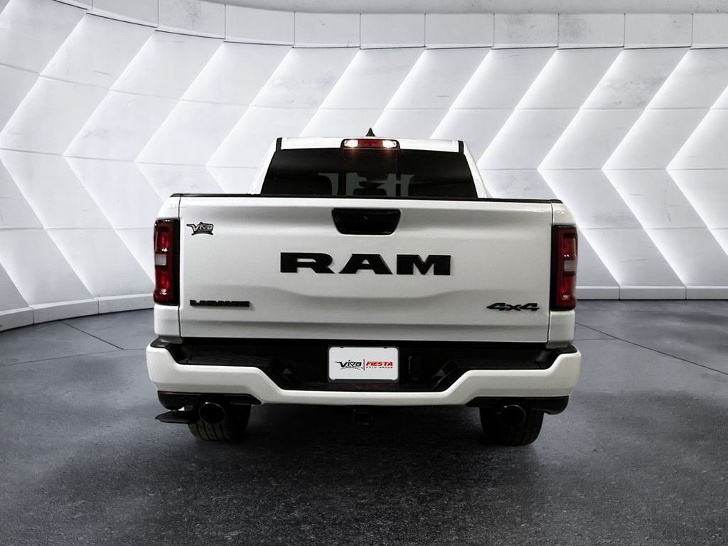 Used 2025 RAM 1500 Laramie AWD/4WD image 5