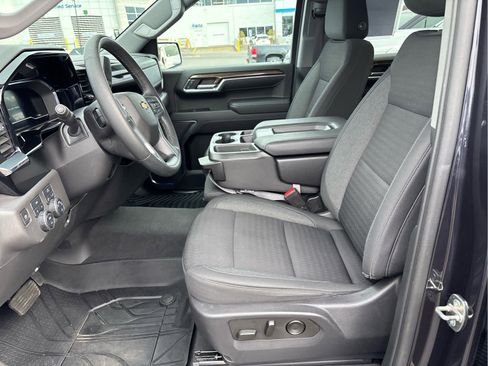 Certified 2023 Chevrolet Silverado 1500 LT image 9