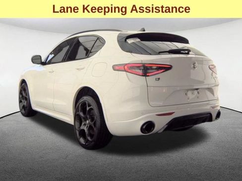 Used 2025 Alfa Romeo Stelvio Tributo Italiano w/ Driving Assist Package AWD/4WD image 8