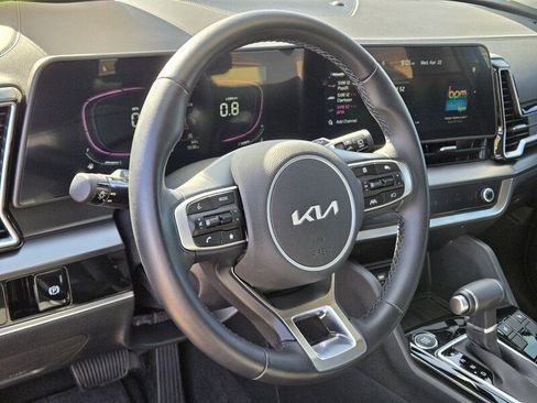 Certified 2025 Kia Sportage EX w/ Premium Package FWD image 18