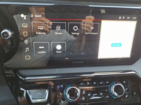 New 2026 GMC Sierra 2500 AT4 w/ AT4 Premium Plus Package image 47