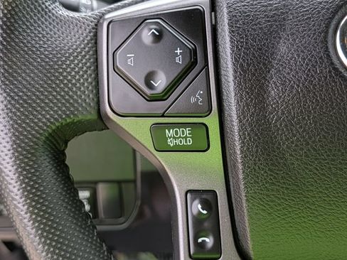 Used 2022 Toyota Tacoma TRD Sport w/ Technology Package AWD/4WD image 21