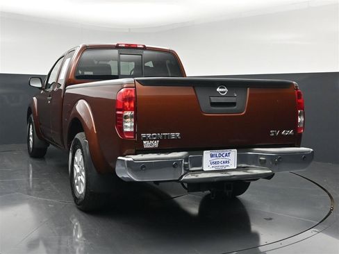 Used 2017 Nissan Frontier SV w/ SV Value Truck Package AWD/4WD image 7