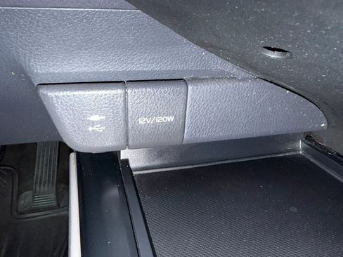 Used 2019 Toyota Camry LE w/ Convenience Package FWD image 50