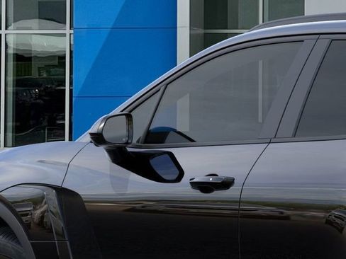 New 2025 Chevrolet Blazer EV LT image 12