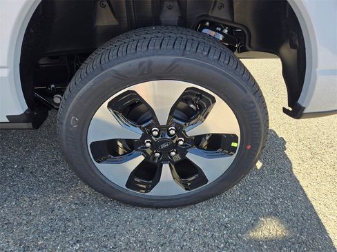 New 2025 Ford F150 Lightning Platinum image 9