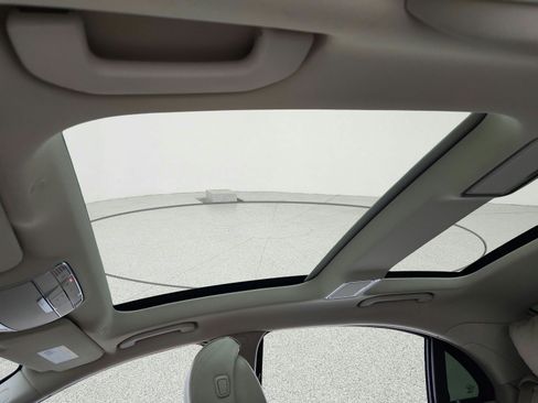 Used 2019 Mercedes-Benz S 560 Sedan image 33