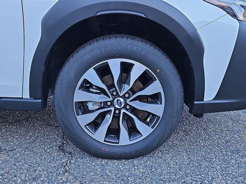 Used 2025 Subaru Outback Touring image 5