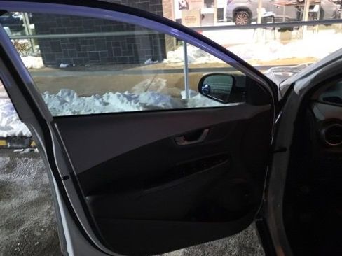 Used 2019 Hyundai Kona Ultimate image 12