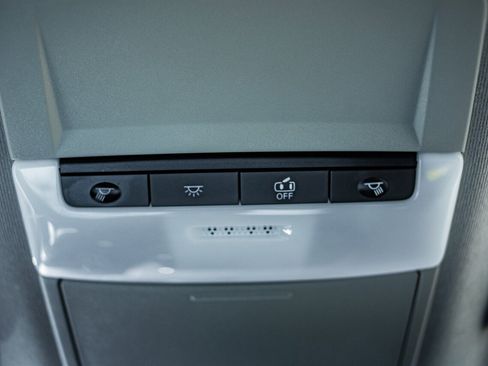 Used 2024 Nissan Sentra SV image 25