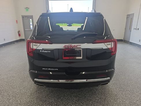 Used 2023 GMC Acadia Denali w/ Black Diamond Edition FWD image 4