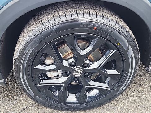 Certified 2023 Honda HR-V Sport image 7