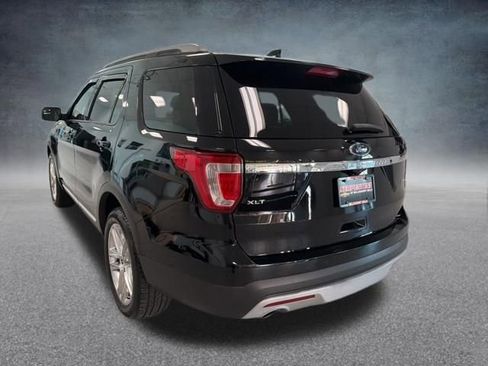 Used 2016 Ford Explorer XLT w/ Equipment Group 202A AWD/4WD image 10