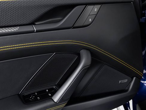 Used 2022 Porsche 911 GT3 image 31