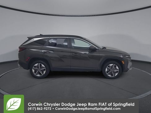 Used 2025 Hyundai Tucson SEL AWD/4WD image 17