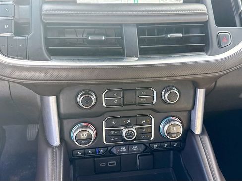 Used 2023 GMC Yukon SLT image 15