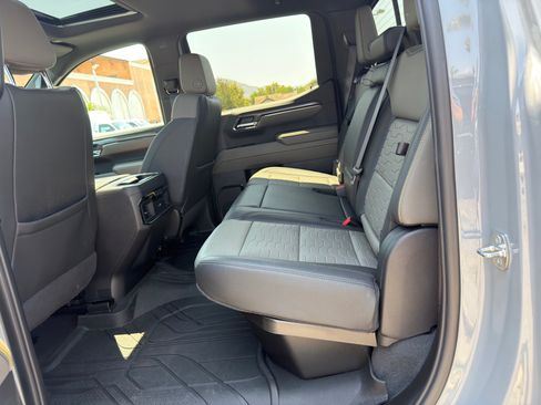 Used 2024 Chevrolet Silverado 1500 ZR2 w/ Technology Package AWD/4WD image 19