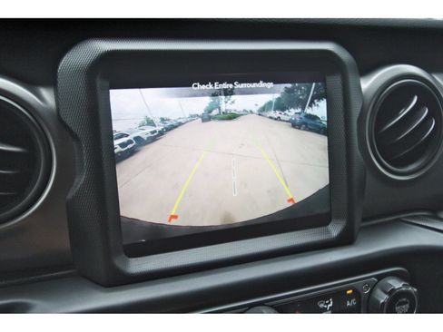 Used 2022 Jeep Wrangler Unlimited Sport AWD/4WD image 24
