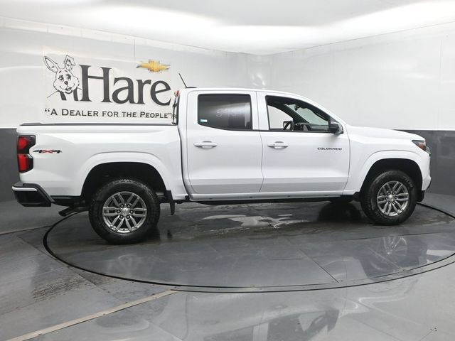 New 2026 Chevrolet Colorado LT w/ LT Convenience Package AWD/4WD image 15