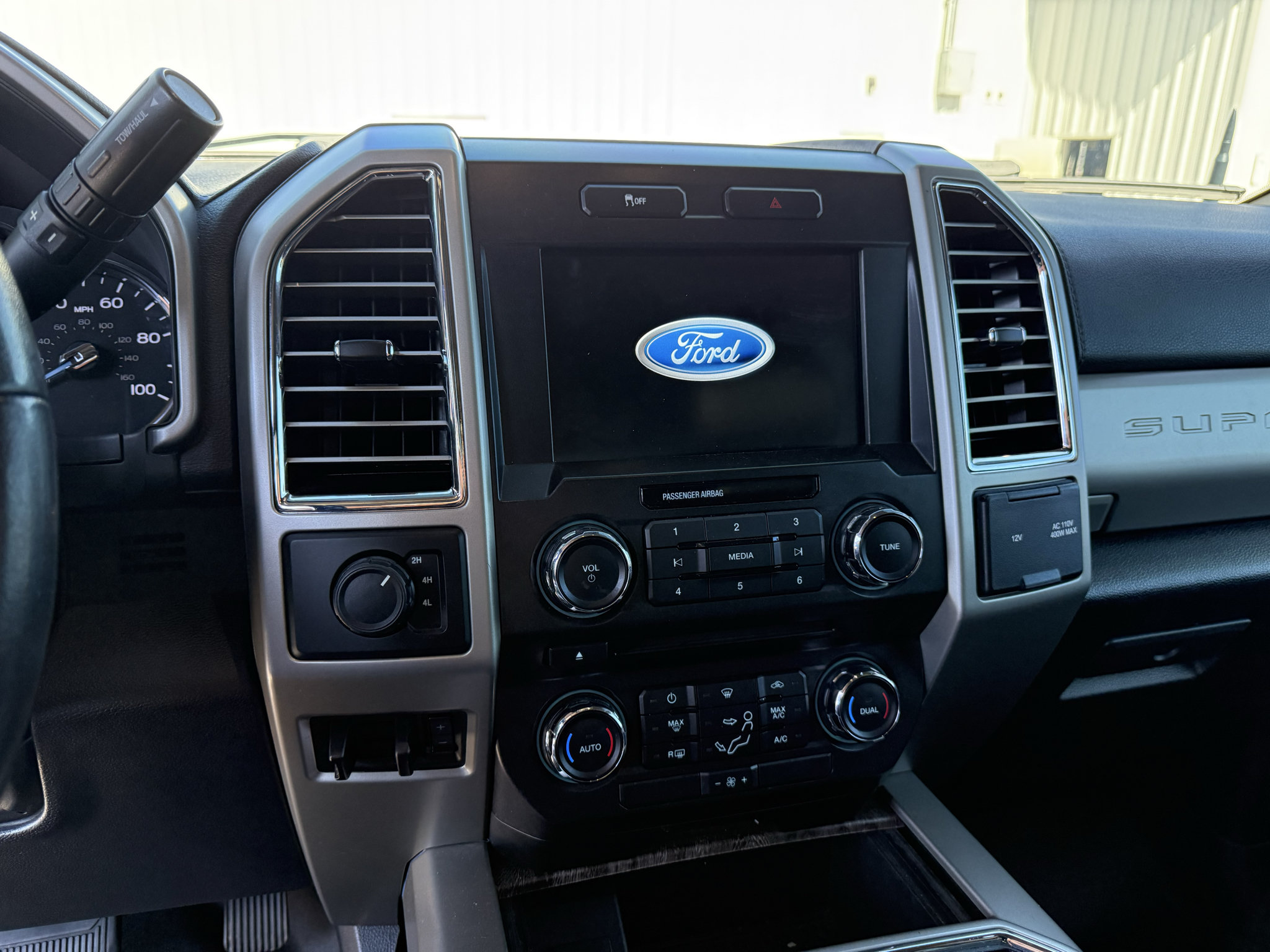 Used 2017 Ford F250 Lariat AWD/4WD image 12