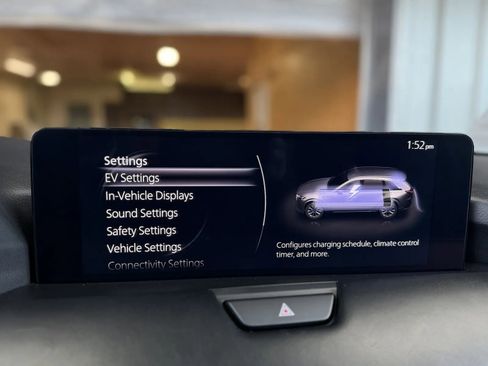 Used 2024 MAZDA CX-90 Plug-In Hybrid w/ Premium Plus image 33