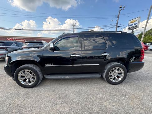 Used 2013 Chevrolet Tahoe LTZ AWD/4WD image 3