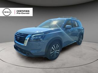 Certified 2025 Nissan Pathfinder Platinum w/ Cargo Package AWD/4WD video 1
