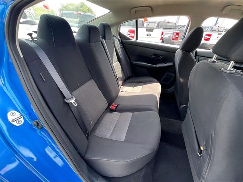 Used 2025 Nissan Sentra SV FWD image 26