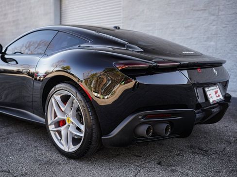 Used 2023 Ferrari Roma image 12