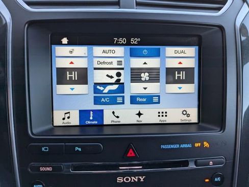 Used 2017 Ford Explorer Limited image 25