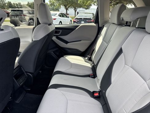 Used 2022 Subaru Forester AWD/4WD image 23