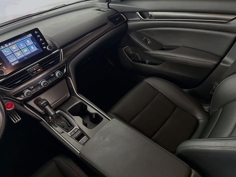 Used 2021 Honda Accord Sport image 26