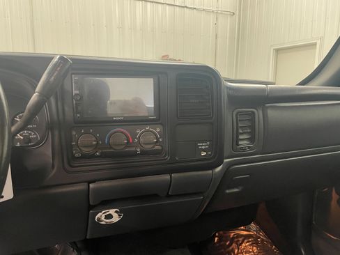 Used 2000 Chevrolet Silverado 1500 LS w/ Off-Road Chassis Pkg image 15