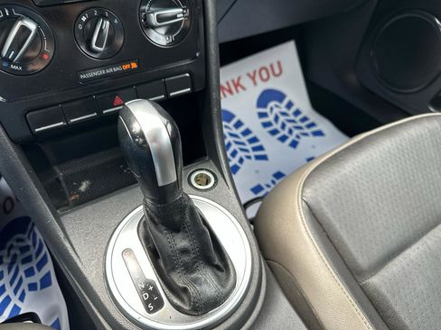 Used 2015 Volkswagen Beetle 1.8T FWD image 22